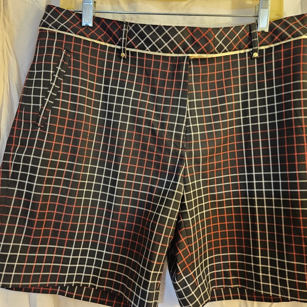 Lady Hagen golf shorts
